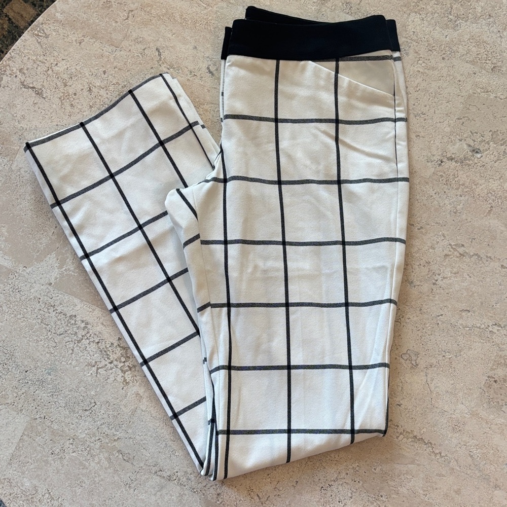 EXPRESS Editor 6R‎ White and Black Grid Pattern plaid business casual Pants